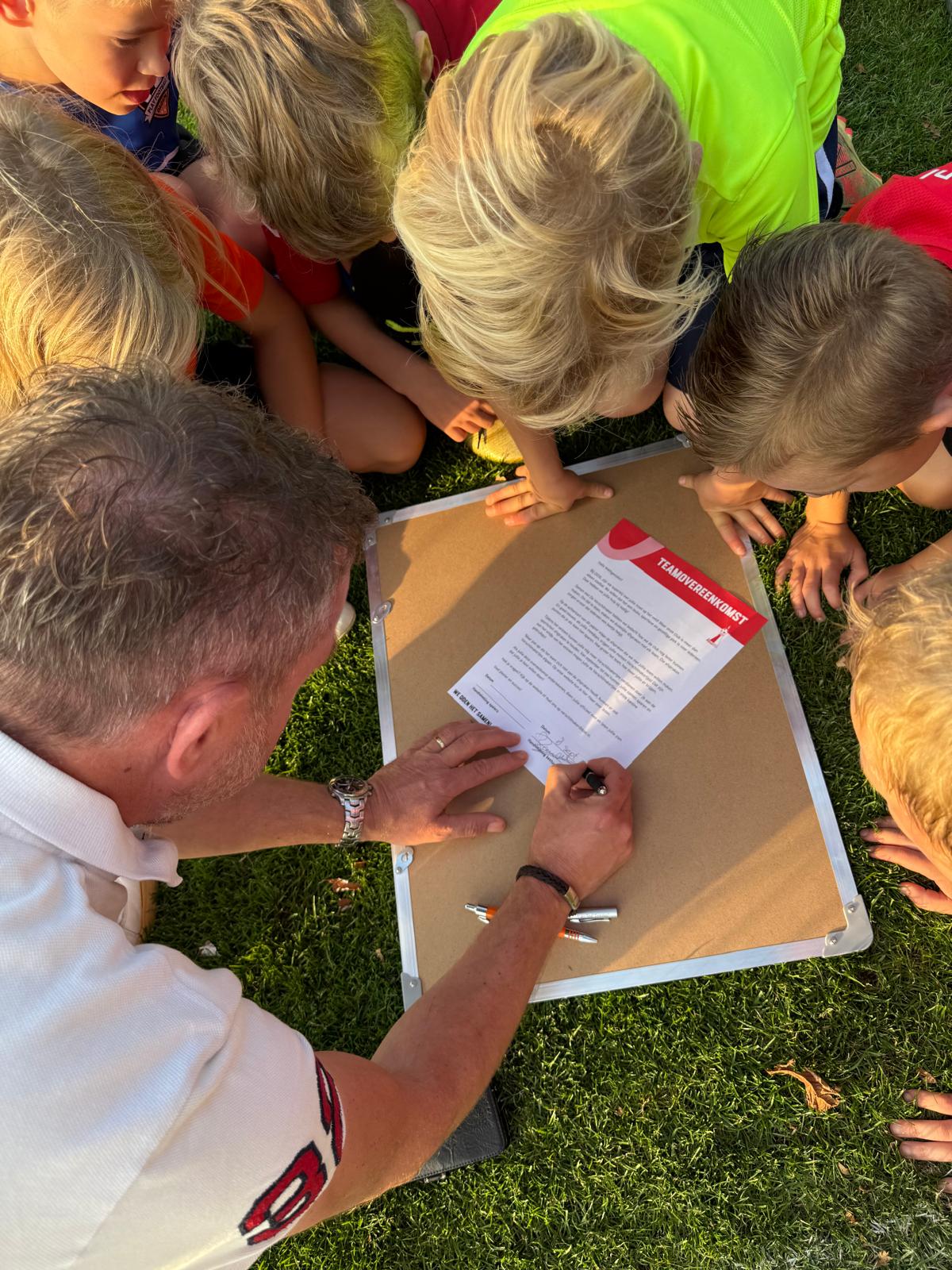 DOSL start sportiviteitsbeleid met teamovereenkomsten